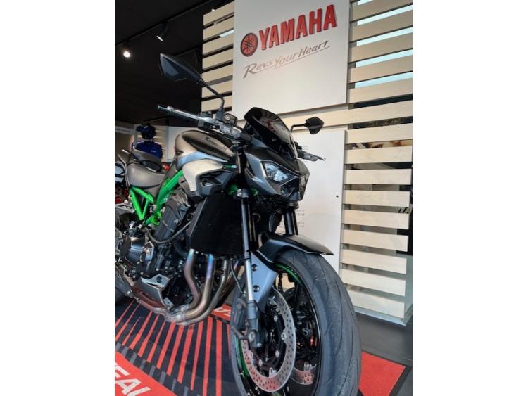 KAWASAKI Z 900 AKRAPOVIC 