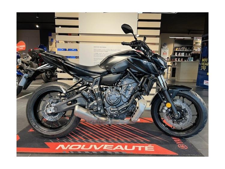 YAMAHA MT-07 (47.5CV)