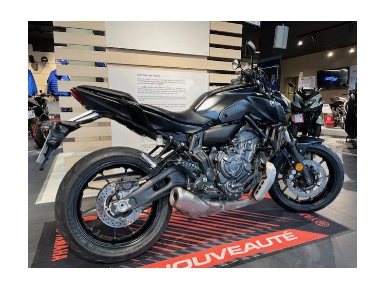 YAMAHA MT-07 (47.5CV)