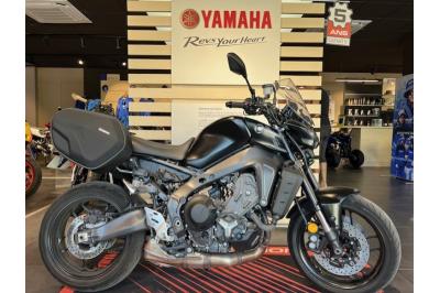YAMAHA MT-09