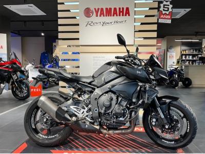 YAMAHA MT-10