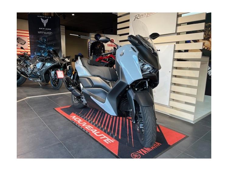 YAMAHA XMAX 300 Tech Max