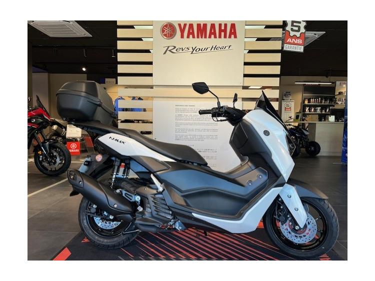 YAMAHA NMAX 125