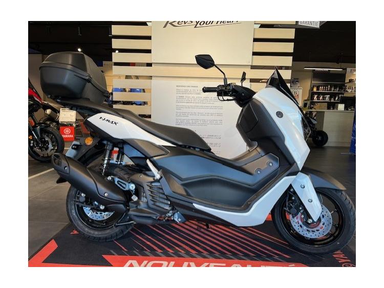 YAMAHA NMAX 125