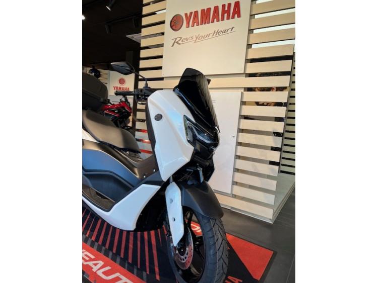 YAMAHA NMAX 125