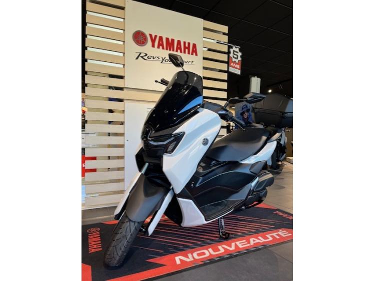 YAMAHA NMAX 125