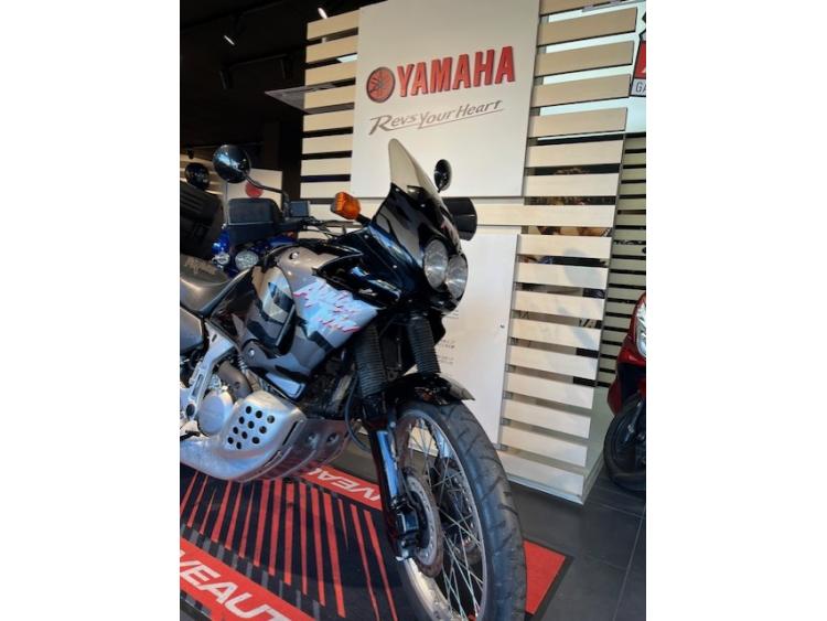 HONDA XRV 750 AFRICA TWIN Très bon état